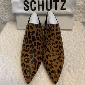 NIB Schutz animal print with elastic back. SZ 8